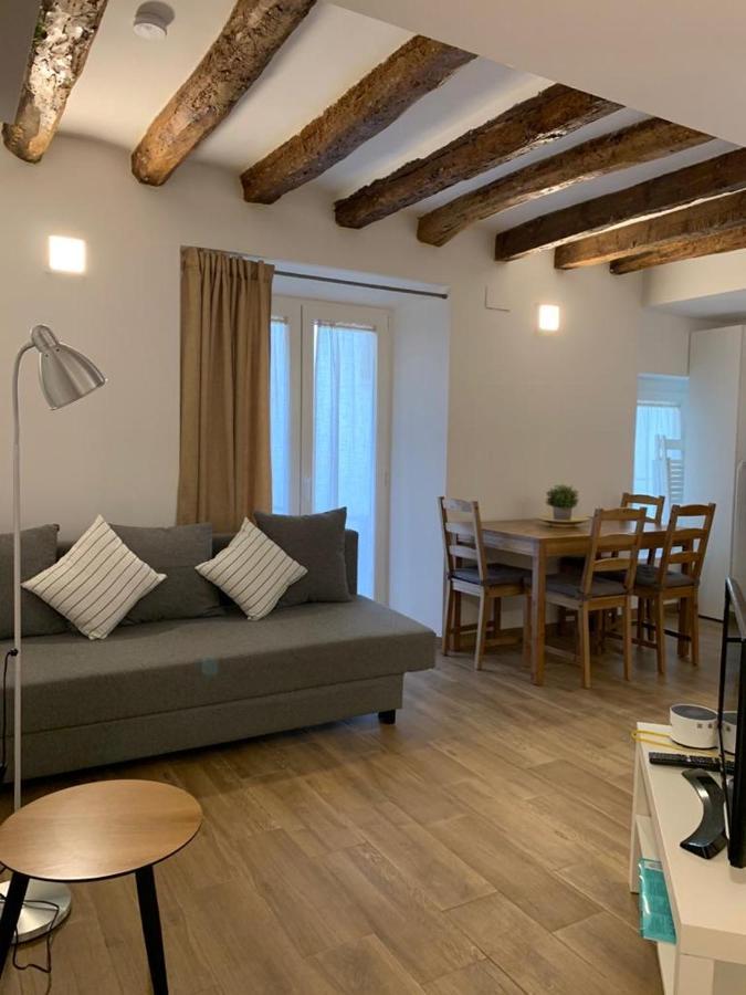 Apartaments Impro Mora d'Ebre Ngoại thất bức ảnh