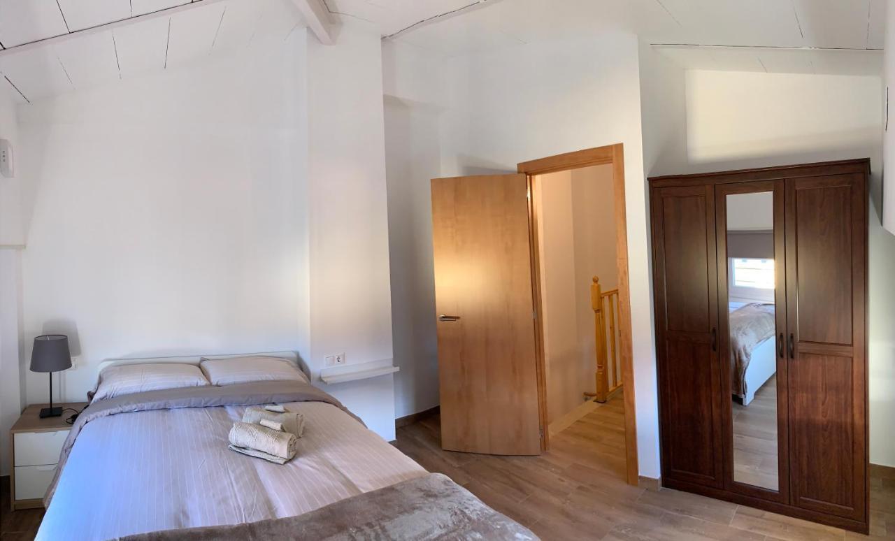 Apartaments Impro Mora d'Ebre Ngoại thất bức ảnh