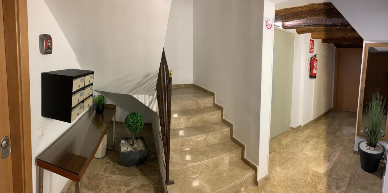 Apartaments Impro Mora d'Ebre Ngoại thất bức ảnh